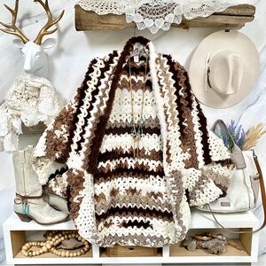 Artisan chunky fur sherpa boho Cocoon kimono w cabin cottage vibe